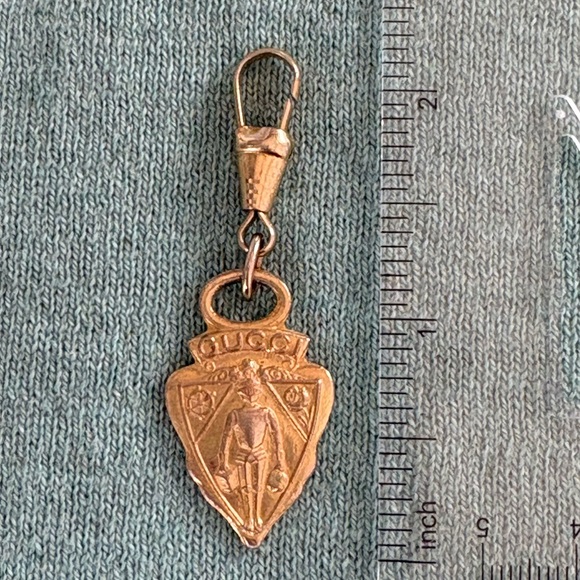 Vintage Gucci Knight Crest Pendant/Charm - Picture 3 of 3